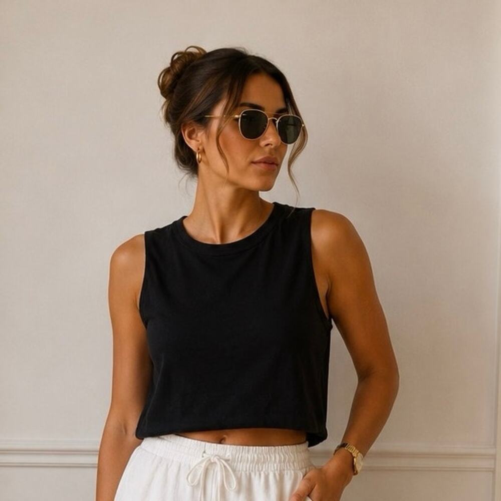 NWT Naked Wardrobe Black Sleeveless Crop Tank Top Women’s Large Stretch